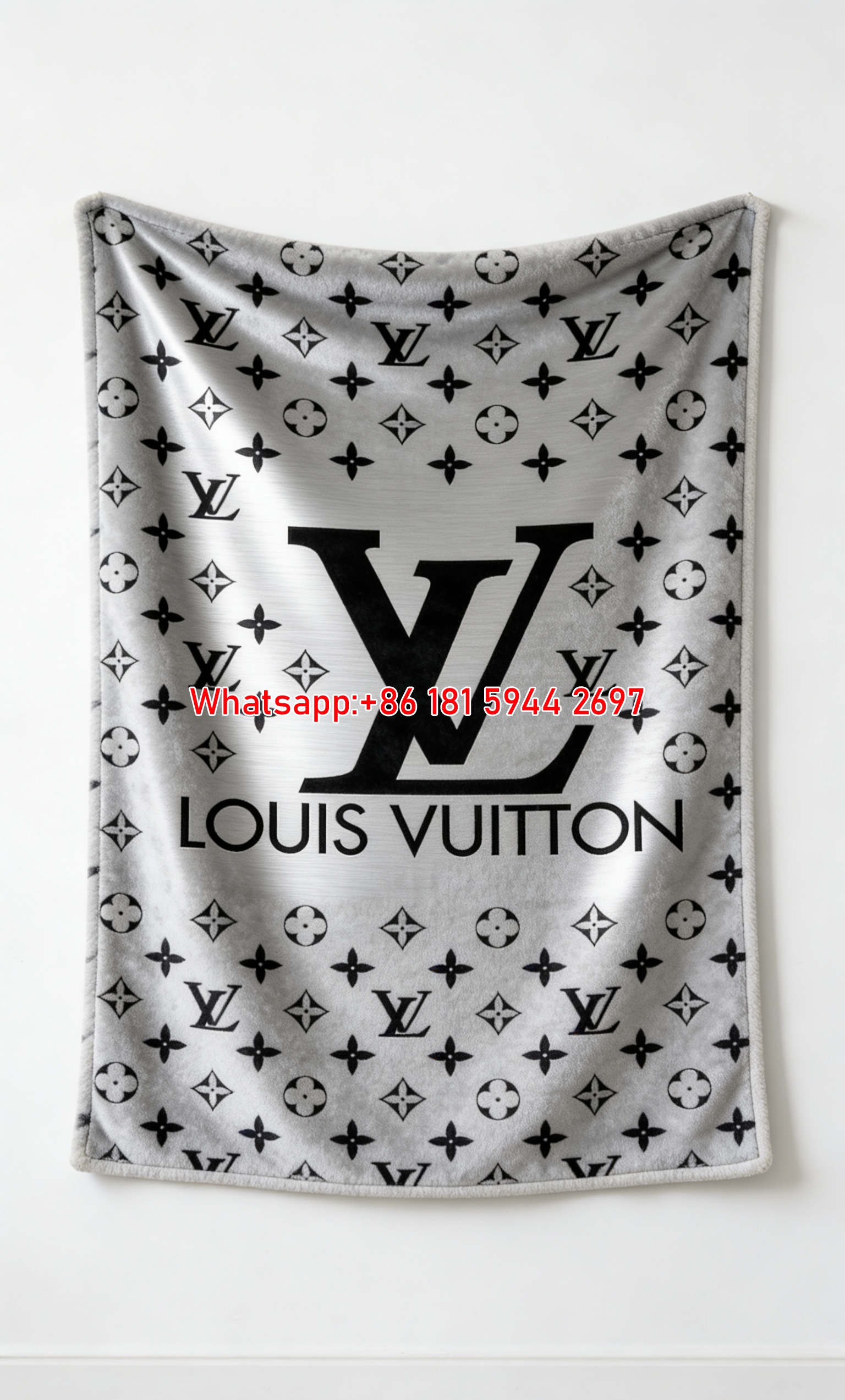 LV Silver Monogram Blanket Louis Vuitton Metallic Flannel Throw 047